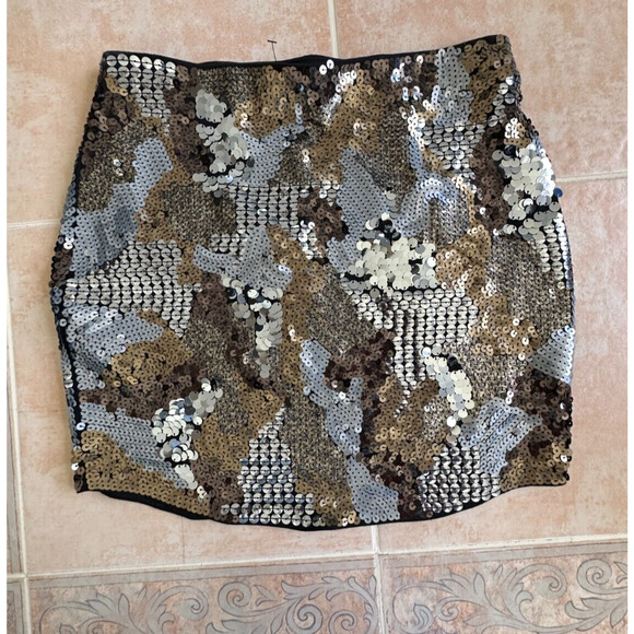 Express Camo Mini Sequin Skirt size‎ S/p - Picture 2 of 7